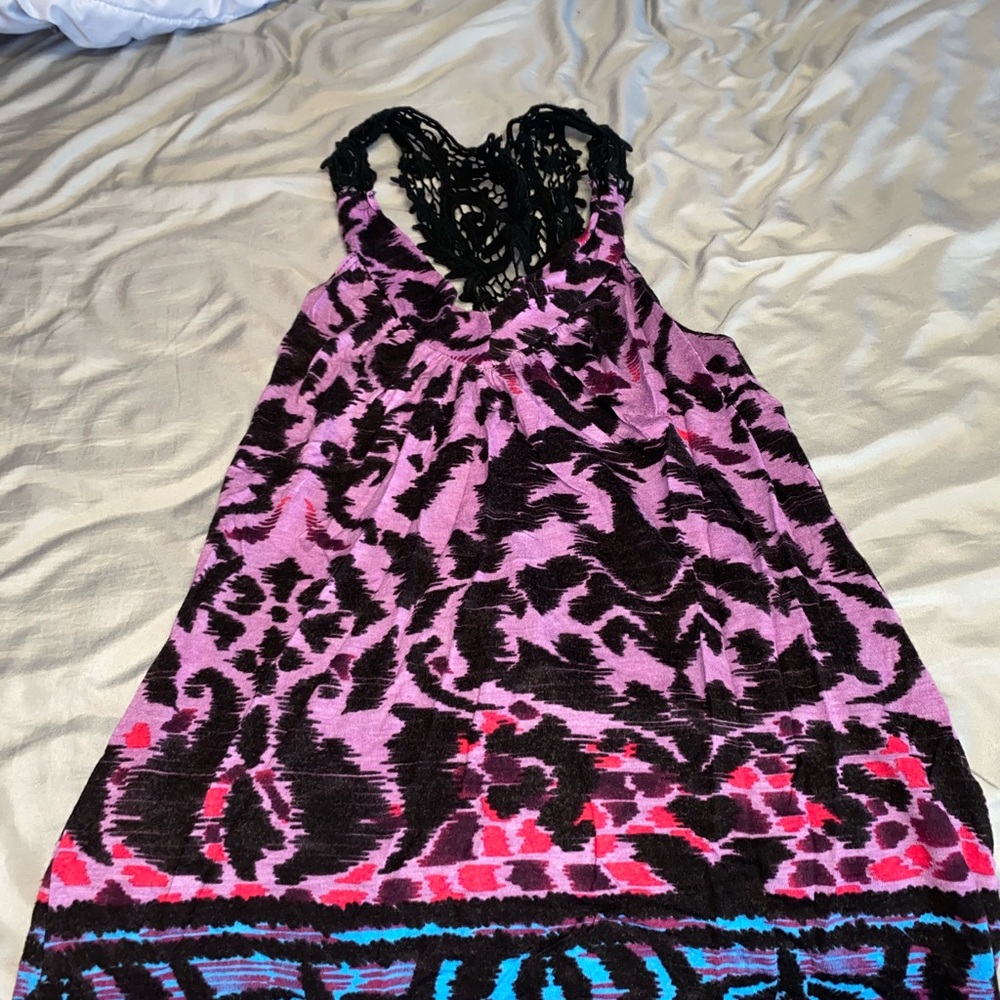 Cute back, flowy